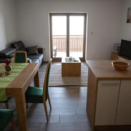 Apartmaji Hocka Koca 霍茨科波霍尔耶